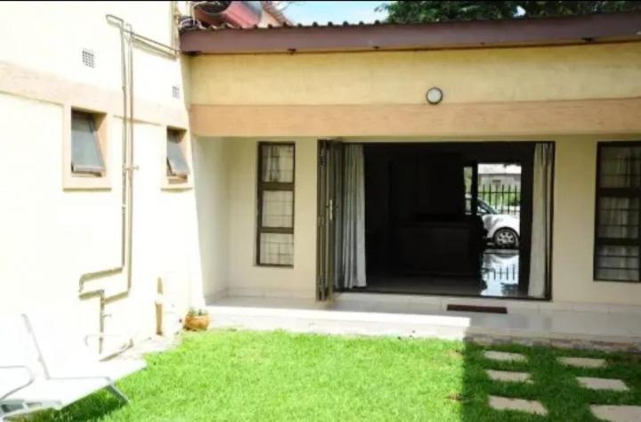 מפלי ויקטוריה Pillacol Guest House מראה חיצוני תמונה