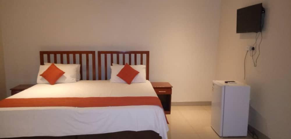 מפלי ויקטוריה Pillacol Guest House מראה חיצוני תמונה