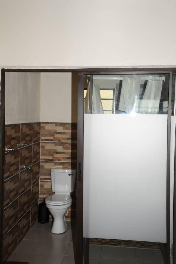 מפלי ויקטוריה Pillacol Guest House מראה חיצוני תמונה