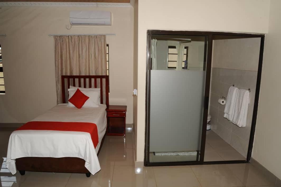 מפלי ויקטוריה Pillacol Guest House מראה חיצוני תמונה